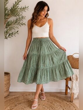 Anagram Green Floral Tiered Midi Skirt Boho Cottagecore Size CH (Small)